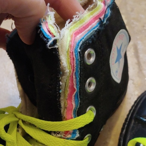 Converse - Picture 2 of 5